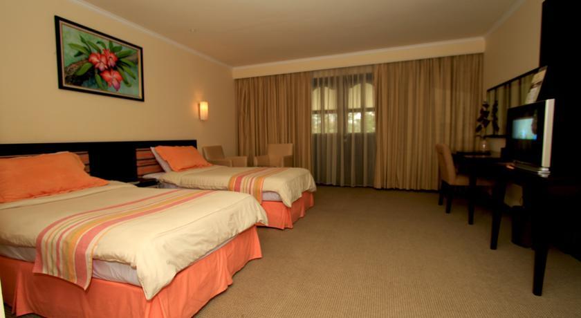 Grand Legi Hotel Mataram Exterior photo