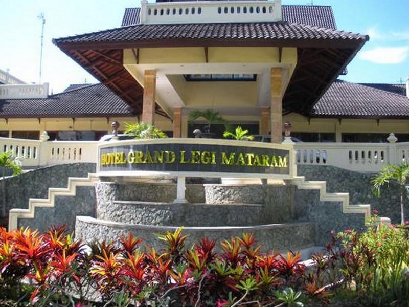 Grand Legi Hotel Mataram Exterior photo