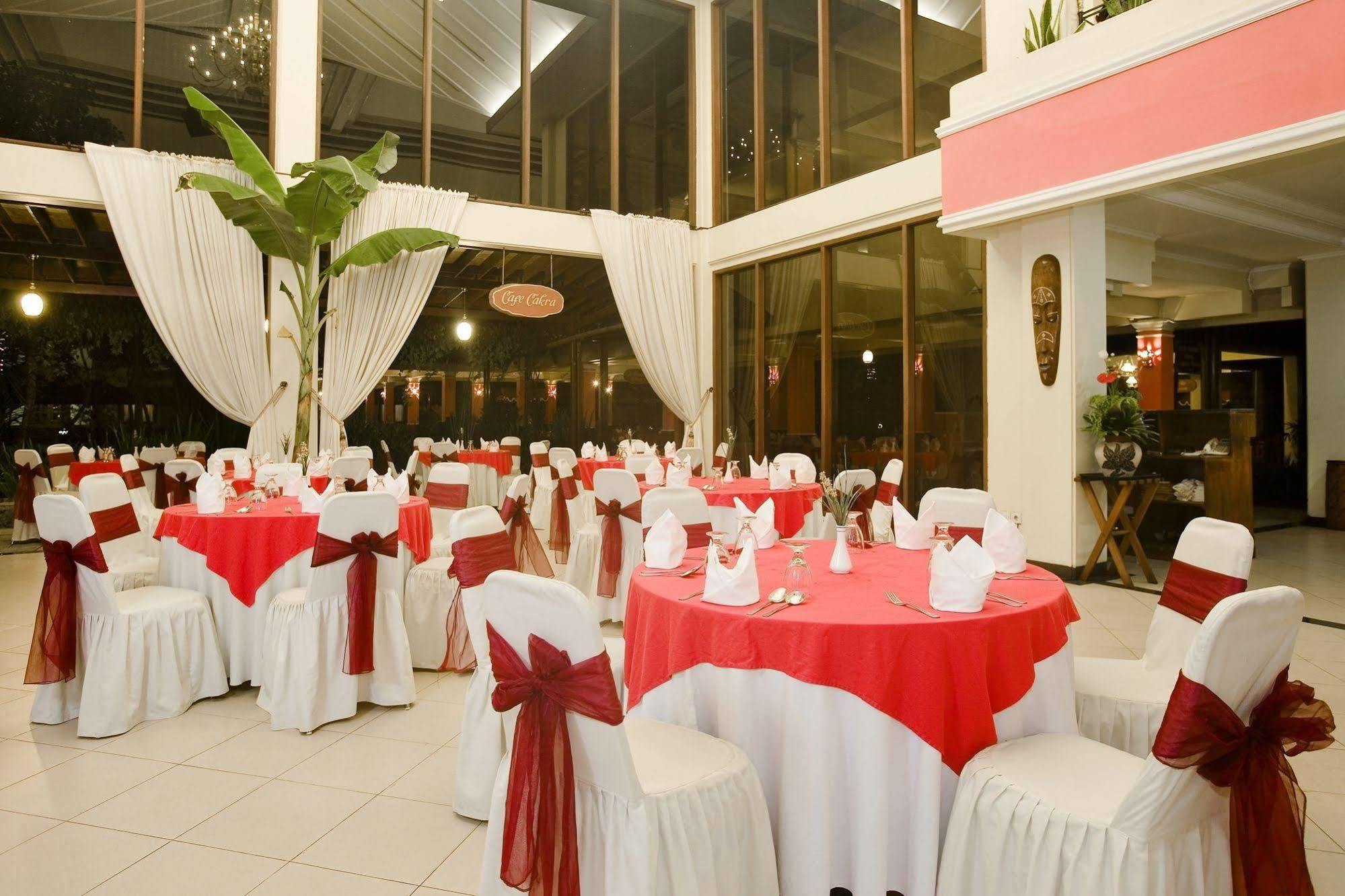 Grand Legi Hotel Mataram Exterior photo